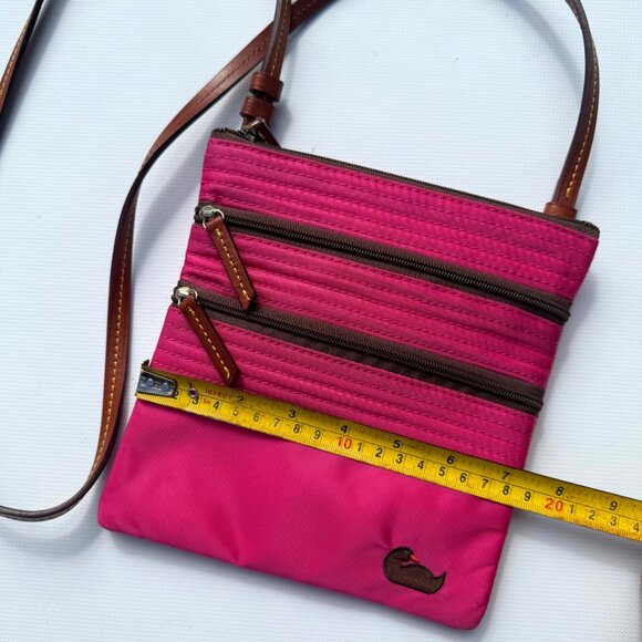 Vintage Dooney & Bourke North South Triple Zip Crossbody – Pink Nylon - Picture 12 of 12